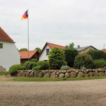 Grambzow Apartmán *
